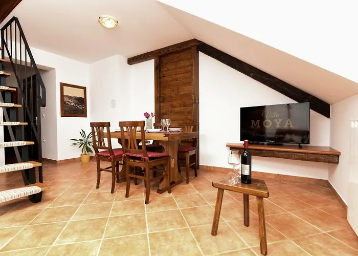 شقة Moya 1 Fužine