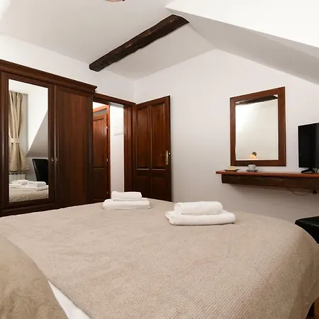 Moya 1 Apartment *