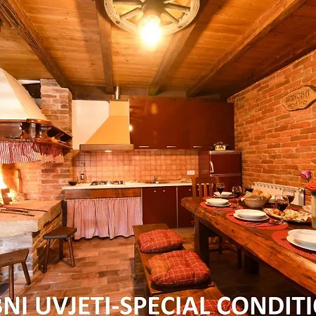 Moya 1 Apartment *